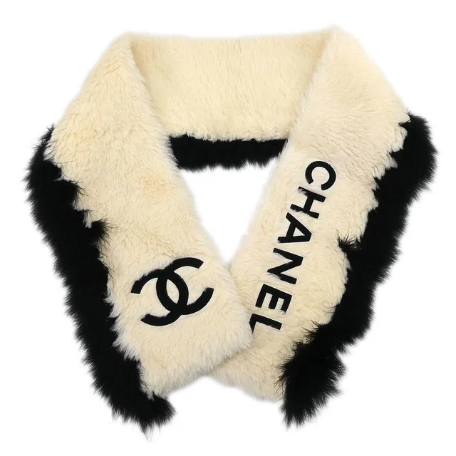 Chanel Alpaca Scarf Ivory Small Good in White from AMORE Vintage Tokyo