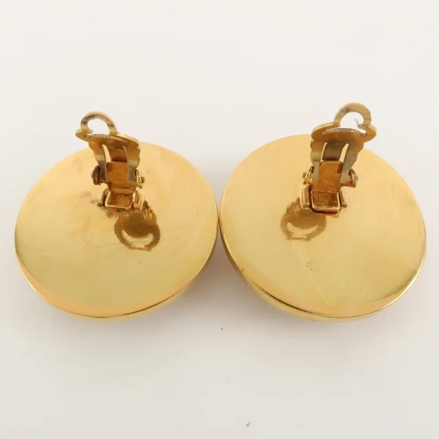 Chanel Coco Mark Earrings in Black Gold-plated metal from LuxUness, photo 5 of 6