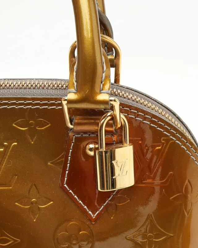 Louis Vuitton Vernis Alma BB in Patent leather from A Retro Tale, photo 7 of 13