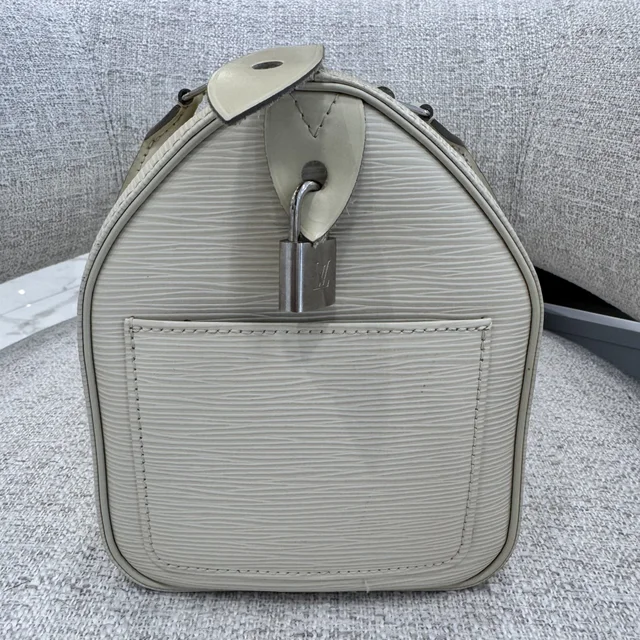 Louis Vuitton Epi Speedy 30 Ivory Bag in White Calf leather, Epi, Epi leather, Metal from Reowned, photo 2 of 2