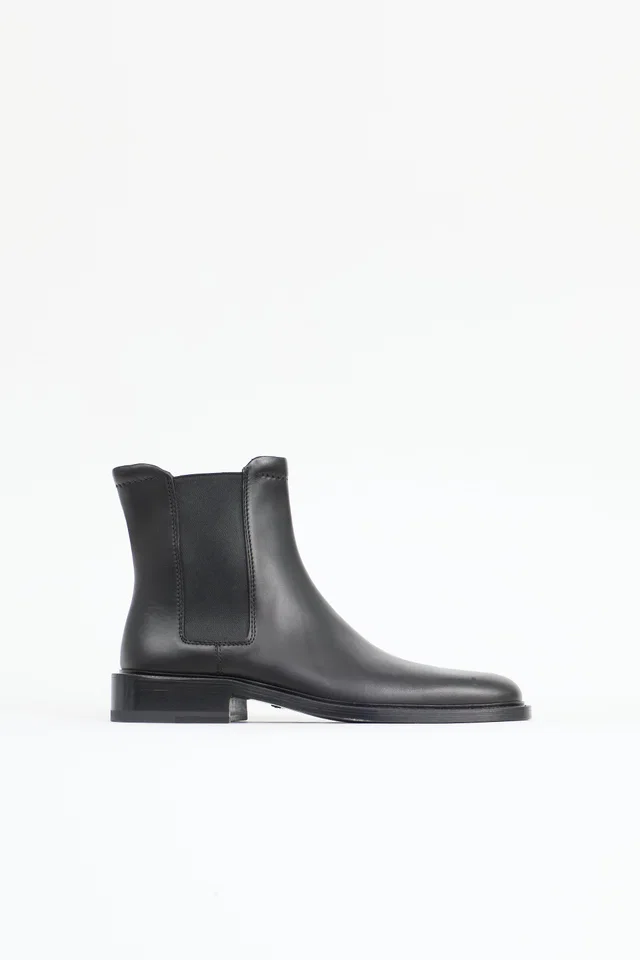 Gucci Leather Chelsea Boot in Leather from VSP Consignment