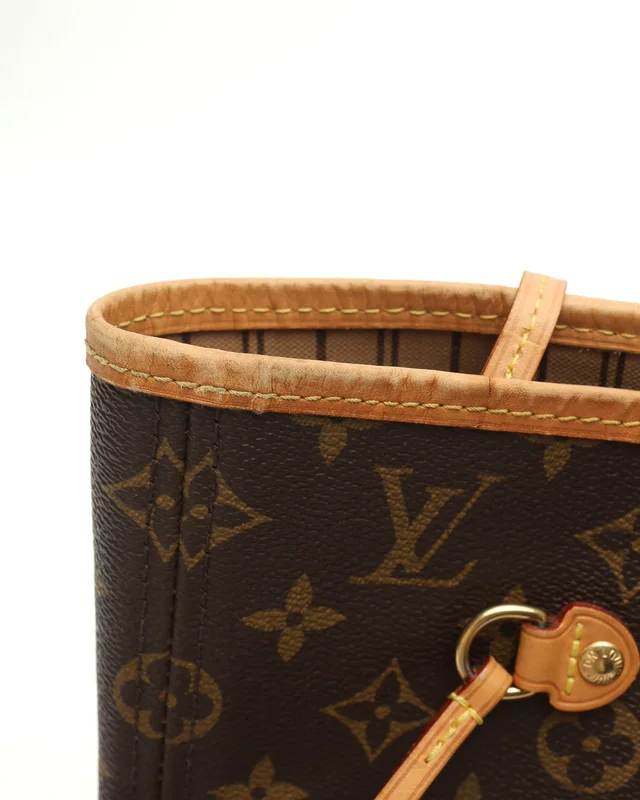 Louis Vuitton Monogram Neverfull MM Tote Bag in Coated canvas from A Retro Tale, photo 9 of 10