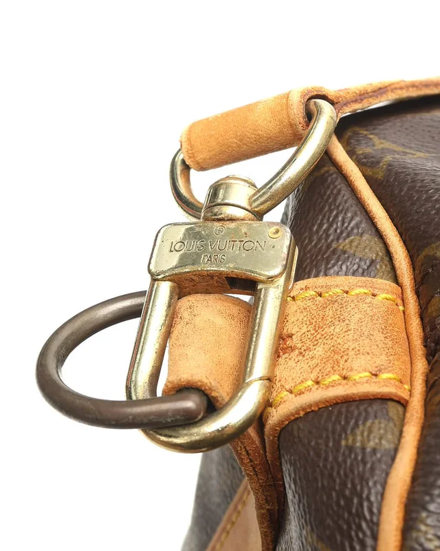 Louis Vuitton Monogram Keepall Bandoulière 50 Weekend Bag in Coated canvas from A Retro Tale, photo 7 of 17