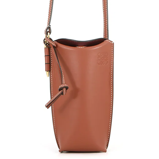 Loewe Gate pocket Shoulder Bag Brown109.30.Z42 Leather in Leather from GALLERY RARE