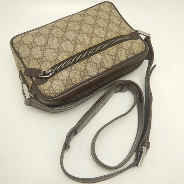 Gucci GG Supreme Canvas Leather Shoulder Bag in Beige Canvas from LuxUness, photo 2 of 8