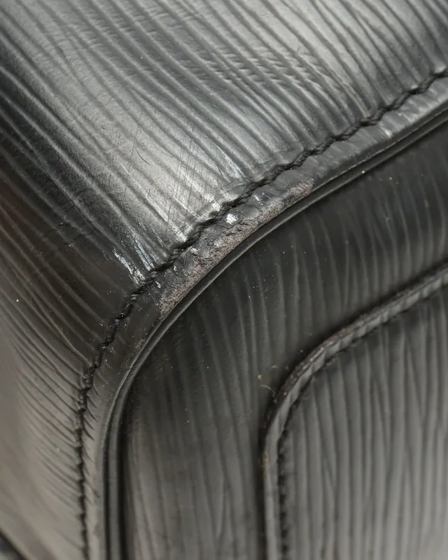 Louis Vuitton EPI Speedy 35 Bag in Leather from A Retro Tale, photo 8 of 12