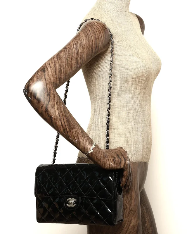 Chanel Classic Medium Single Flap Bag in Patent leather from A Retro Tale, photo 10 of 10