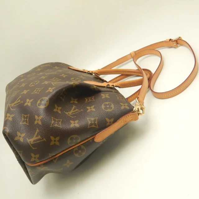 Louis Vuitton Turenne Monogram Handbag in Brown Canvas from LuxUness, photo 3 of 19