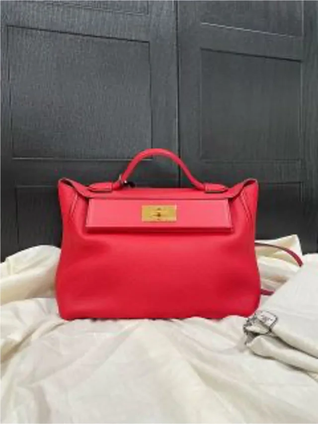 Hermès 2424 Red Y Engraving in Red from Luxury Promise, photo 1 of 1
