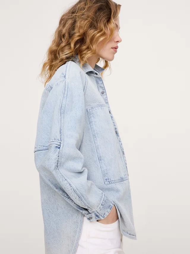 Banana Republic Oversized Denim Utility Pocket Shirt in Light Wash, photo 3 of 4 from Banana Republic (Canada)