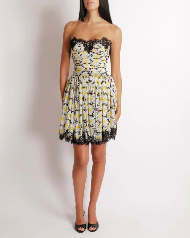 Dolce & Gabbana Black and White Daisy Printed Sleeveless Mini Dress with Rouched Bustier Top Detail and Black… in Black Silk from Sellier