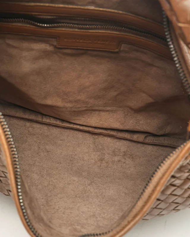 Bottega Veneta Medium Intrecciato Hobo Bag in Woven leather from A Retro Tale, photo 8 of 9