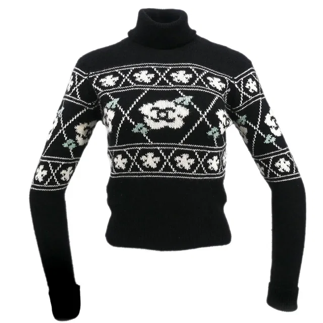 Chanel 1995 Sweater Knit Black #40 in Black Cashmere from AMORE Vintage Tokyo