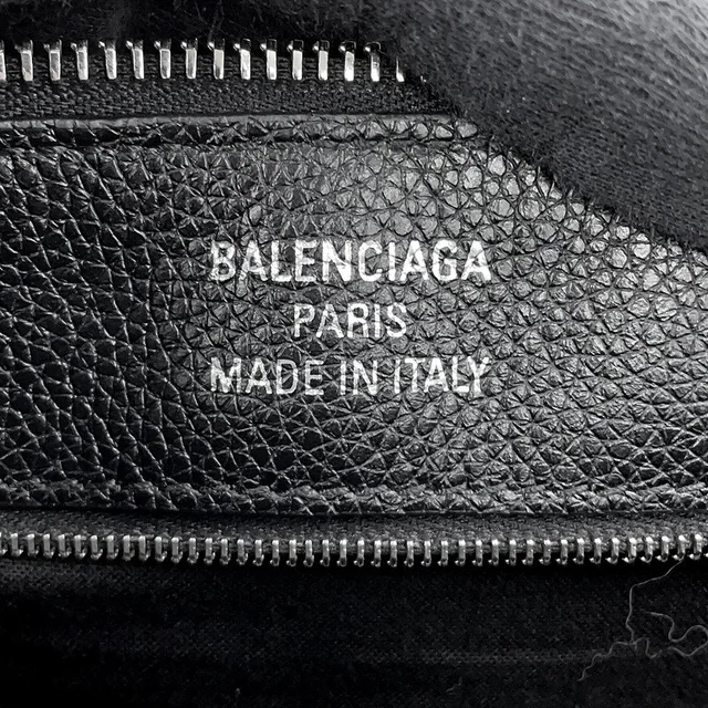 Balenciaga Credit Messenger Bag Black8062472ABCC1000 Soft Grained Calf Leather Size Large in Calfskin from GALLERY RARE, photo 14 of 15
