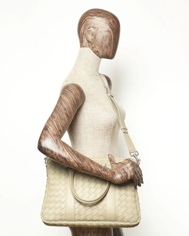 Bottega Veneta Intrecciato Slim Business Bag in Woven leather from A Retro Tale, photo 8 of 8