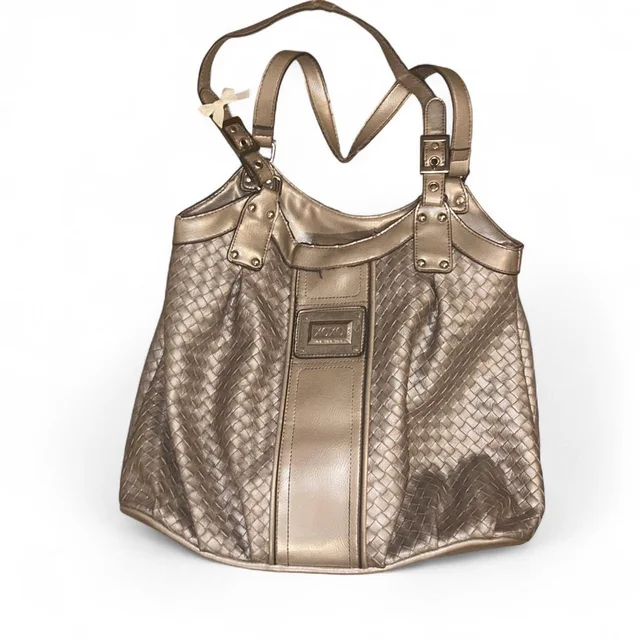 Bottega Veneta Women's Tote bags - Gold/Brown in brown|gold|red from Depop, photo 1 of 1