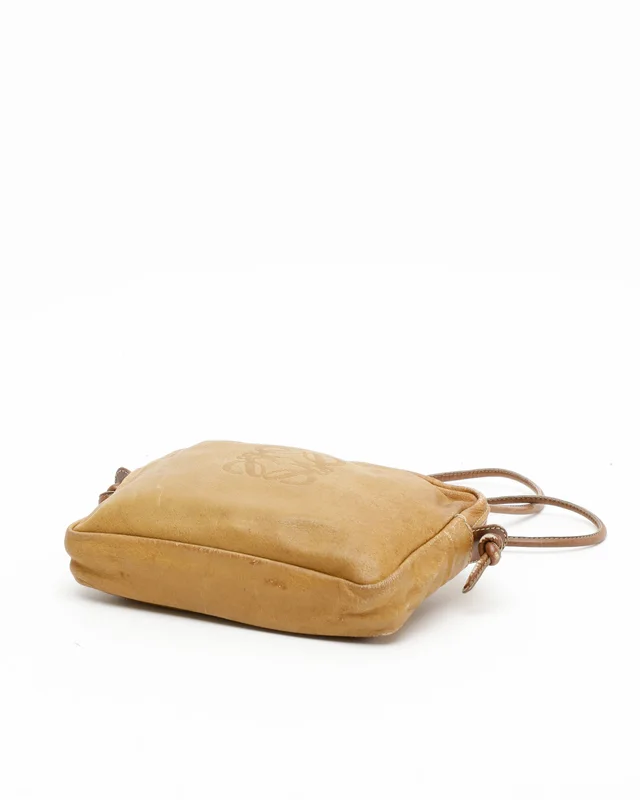 Loewe Anagram Crossbody Bag in Canvas from A Retro Tale, photo 4 of 8