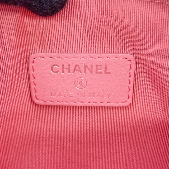 Chanel Matelasse Pouch PinkA48985 Lambskin in Lambskin from GALLERY RARE, photo 14 of 15