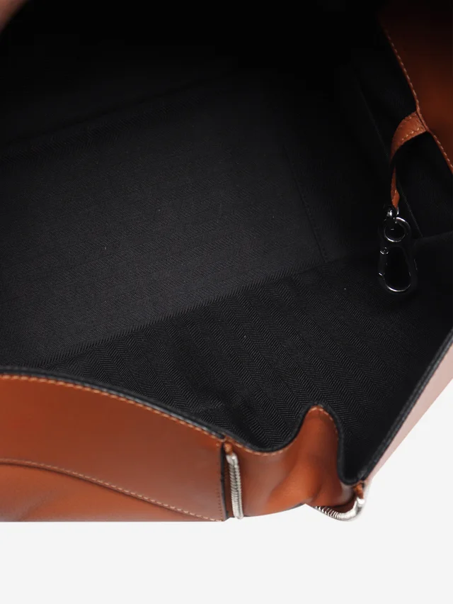 Loewe Brown Hammock leather 2way bag in Brown Leather from Sign of the Times, photo 2 of 2
