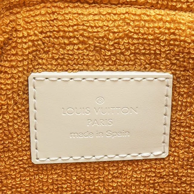 Louis Vuitton Epi Plage Lagoon Bay GM Bag in Leather from A Retro Tale, photo 8 of 10