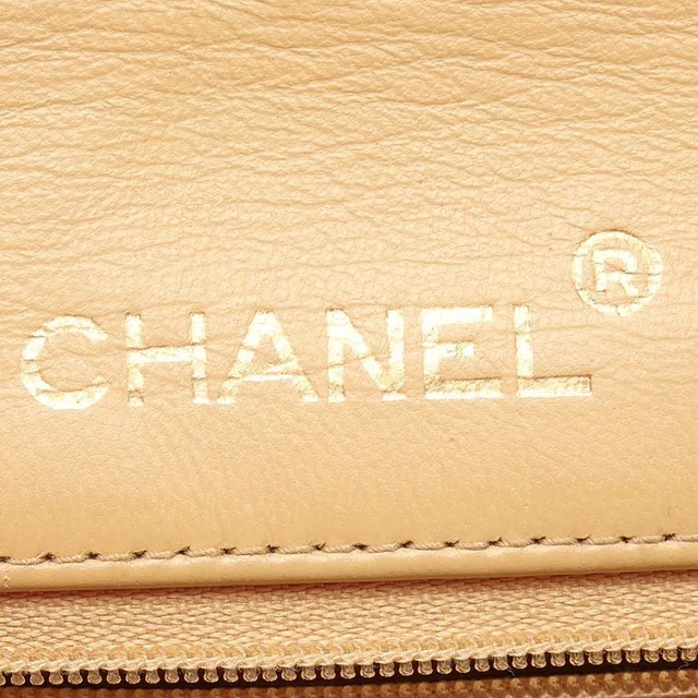 Chanel Mini Square Single Top Handle Flap Bag in Leather from A Retro Tale, photo 9 of 12