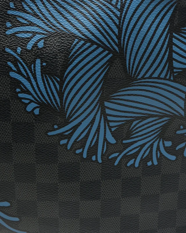 Louis Vuitton Damier Graphite Laptop Case 15-Inch in Grey Canvas from A Retro Tale, photo 4 of 8
