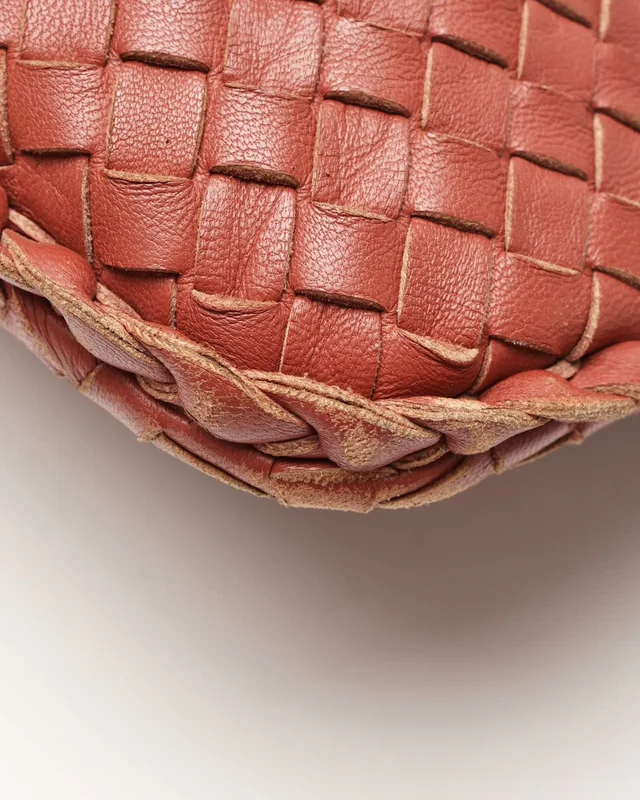 Bottega Veneta Large Intrecciato Hobo Bag in Woven leather from A Retro Tale, photo 8 of 13