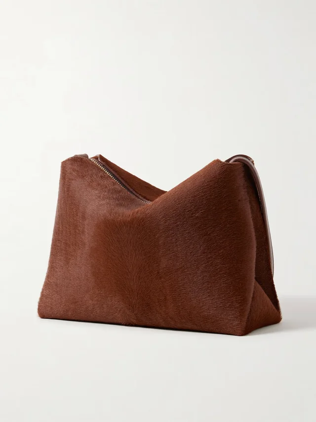 KHAITE Lina medium calf hair shoulder bag - brown - One Size in Brown 100% Leather, photo 3 of 6 from NET-A-PORTER (Canada)
