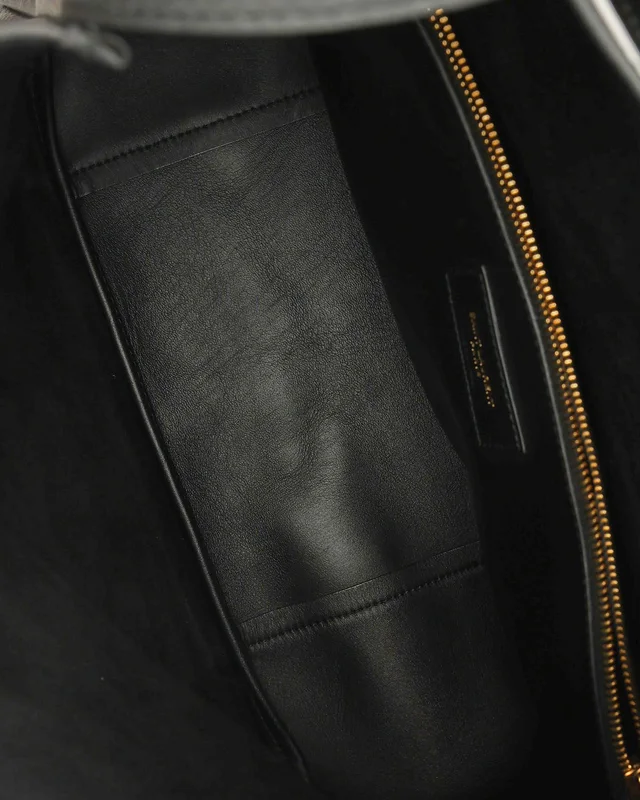 Saint Laurent Large Le 5 à 7 Supple Bag in Caviar leather from A Retro Tale, photo 8 of 10