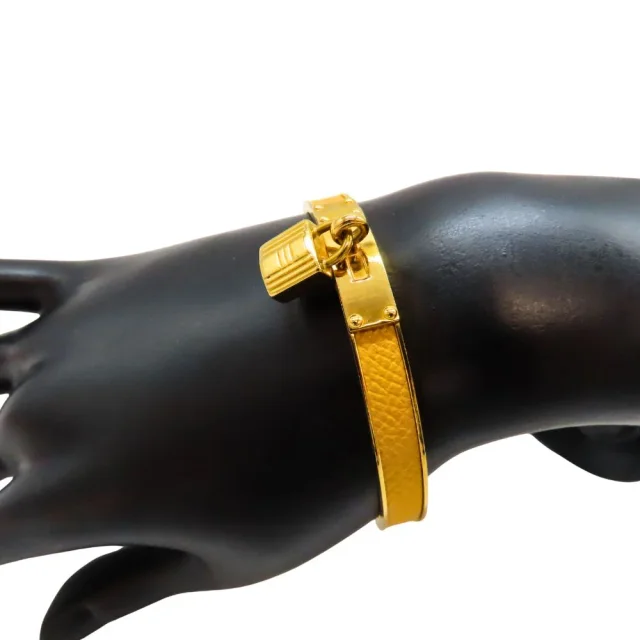 Hermès Kelly Bracelet Size 19 in Yellow Enamel from LuxUness, photo 5 of 10