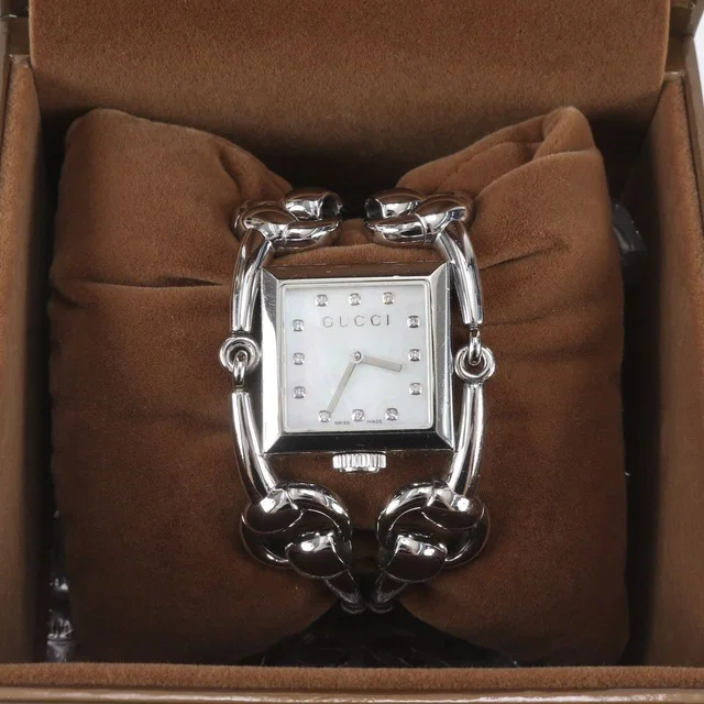 Gucci Signoria Diamond Shell Watch Silver in Silver from The Reluxe