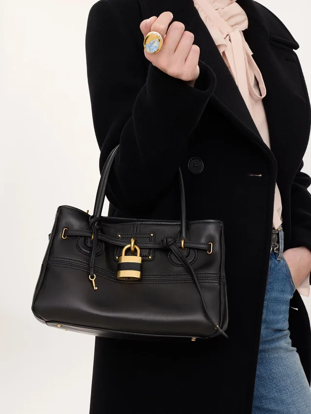 Chloé Padlock Shoulder Bag, photo 4 of 9 from SENSER