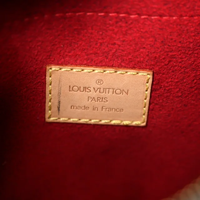 Louis Vuitton Monogram Croissant MM in Canvas from FASHIONPHILE, photo 6 of 10
