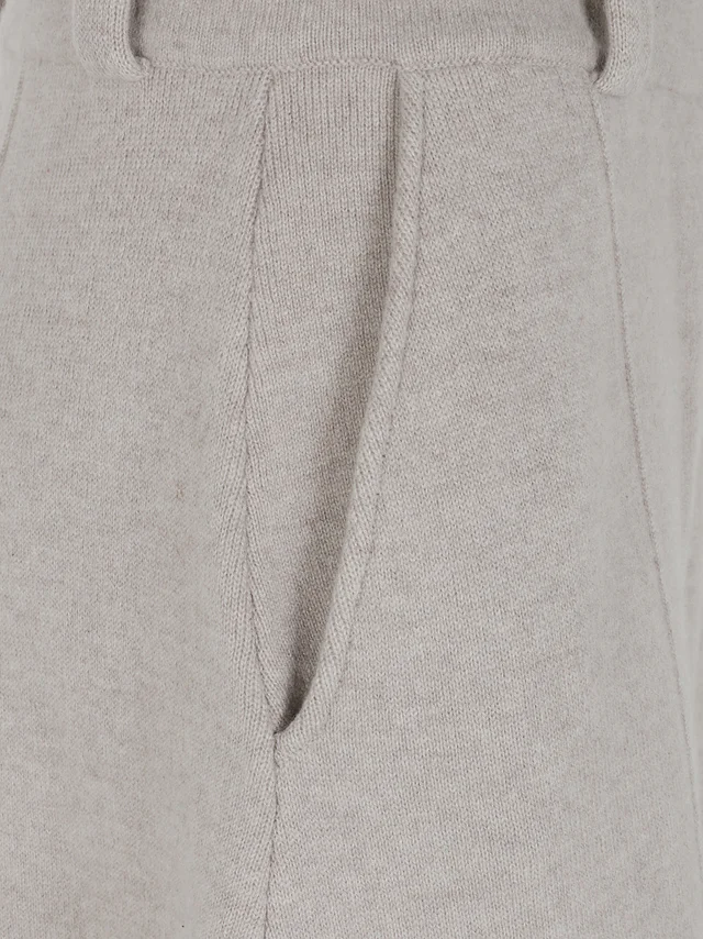 Lisa Yang Casual trousers with belt loops, photo 3 of 3 from SENSER