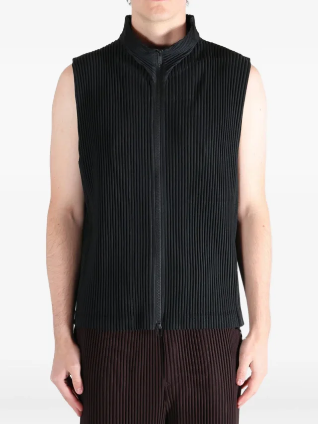 Homme Plissé Issey Miyake Monthly Colors April vest, photo 2 of 2 from FARFETCH