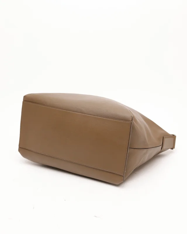 Loewe Cubi Messenger Bag in Canvas from A Retro Tale, photo 4 of 7