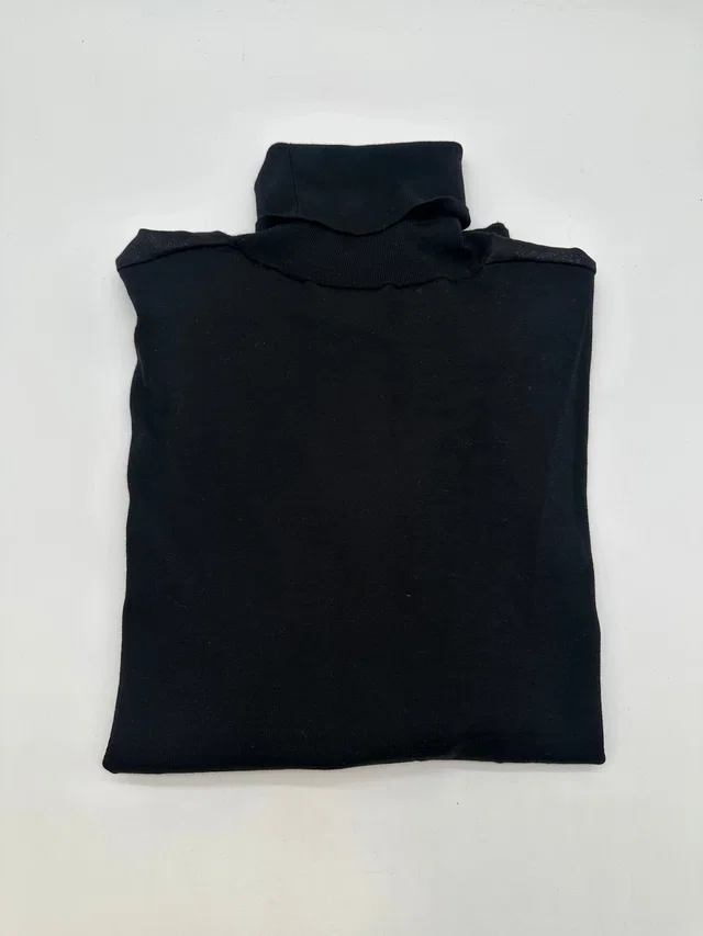 Hermès "Decadre Laine & Soie" Turtleneck Sweater Noir in Black Silk from Luxury Promise