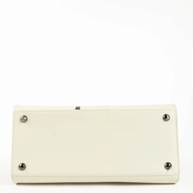 Delvaux Ivory Box Calf Light & Shadow Brillant MM Bag in White Box leather from Labellov, photo 5 of 6
