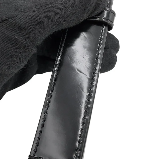 Saint Laurent Solferino Medium Satchel Black711039AAB9H1000 Patent Leather Size Medium in Patent leather from GALLERY RARE, photo 16 of 18