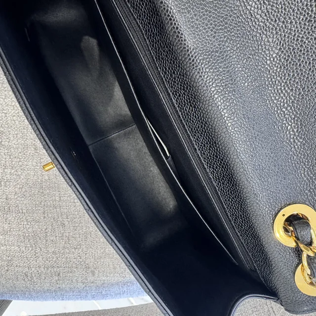Chanel Large Single Flap Bag in 24K Gold Plated, caviar leather, Metal from Reowned, photo 9 of 9