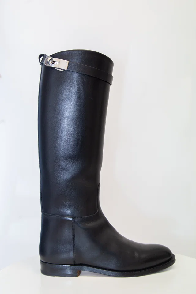 Hermès Jumping Boot Black 37.5 in Black from Luxury Promise