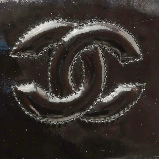 Chanel CC Full Flap Chain Bag in Patent leather from A Retro Tale, photo 6 of 10