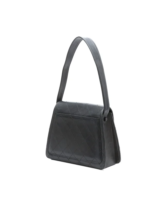 Chanel CC Quilted Shoulder Bag in Leather from A Retro Tale, photo 2 of 10