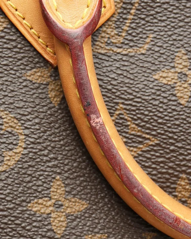 Louis Vuitton Monogram Speedy Bandoulière 30 Bag in Coated canvas from A Retro Tale, photo 9 of 13