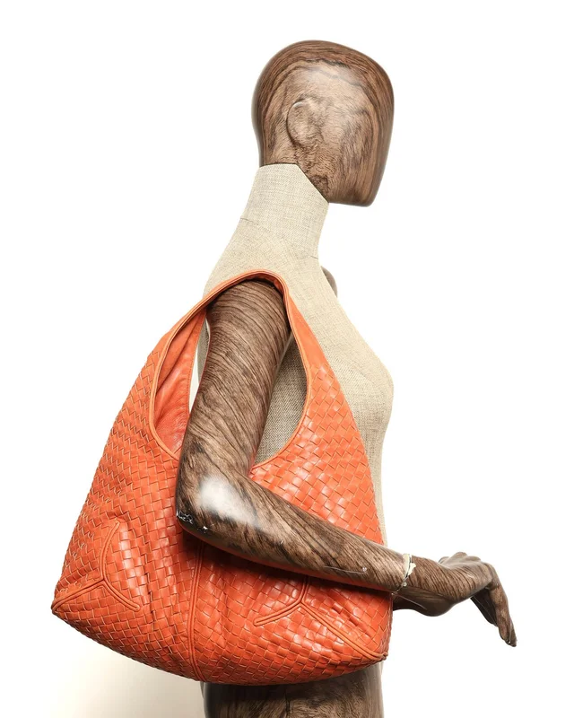 Bottega Veneta Intrecciato Hobo Bag in Woven leather from A Retro Tale, photo 9 of 9