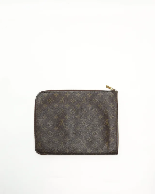 Louis Vuitton Monogram Laptop Case, size 13-Inch in Coated canvas from A Retro Tale, photo 2 of 6