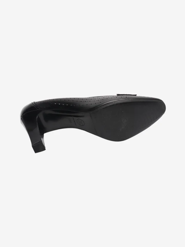 Chanel Black perforated leather pumps - size EU 40.5 in Black Leather from Sign of the Times, photo 2 of 2