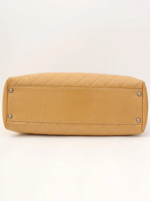 Chanel Caviar Skin 2.55 Chain Tote Bag, Beige, circa 2005 in Beige Caviar leather from VINTAGE QOO TOKYO, photo 12 of 16