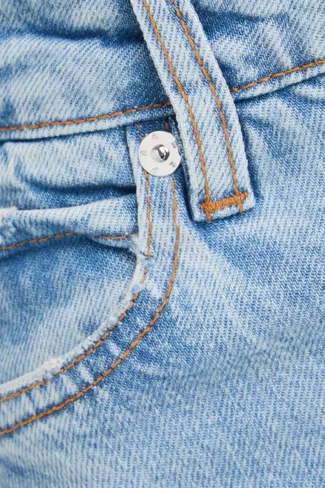 Frame The Pixie Arrow High-Rise Bootcut Jeans in Light denim, photo 4 of 4 from THE OUTNET