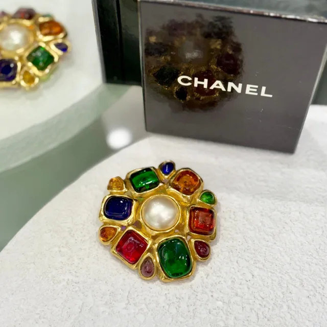 Chanel 1980's Pearl/Stone Vintage Brooch from Revivre